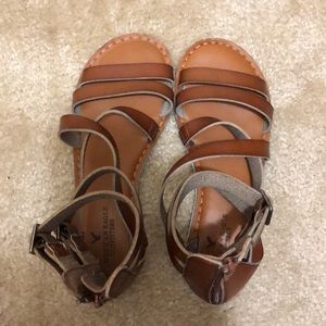 american eagle sandals